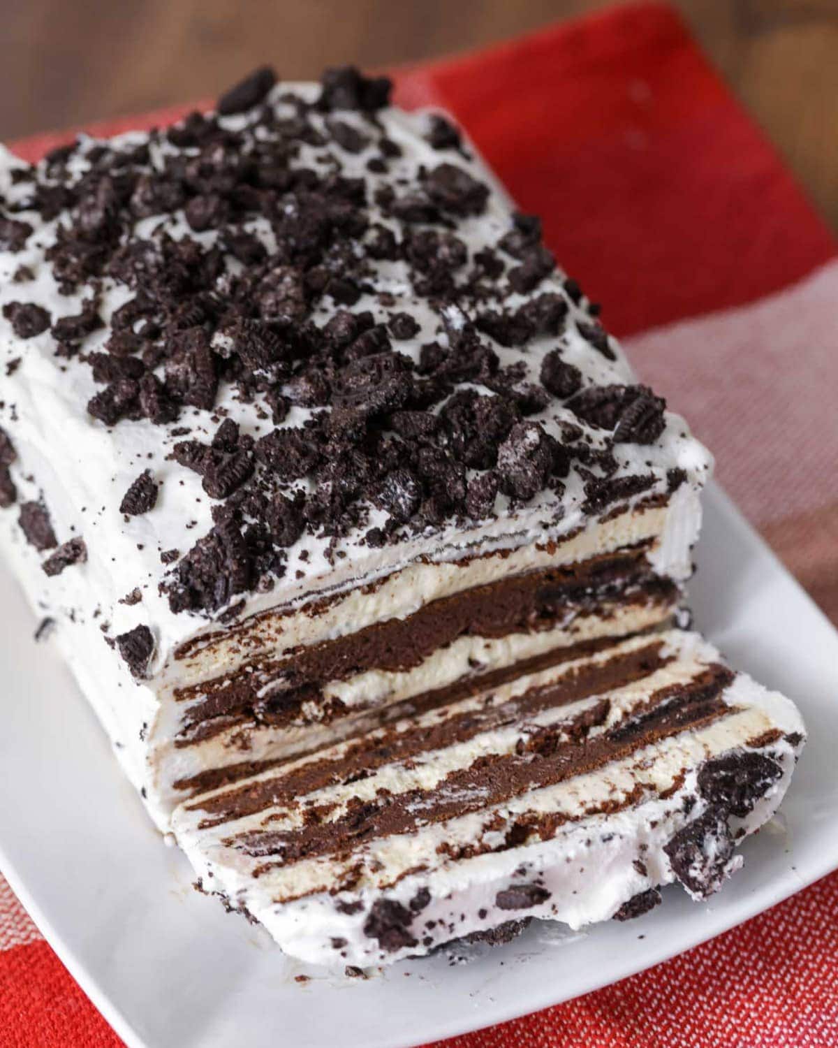 Ice Cream Sandwich Cake topped with Oreos