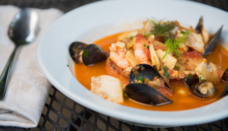 What's the difference between cioppino and bouillabaisse?